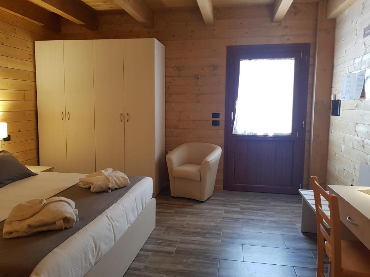 Lorica Suite Lago Esterno foto