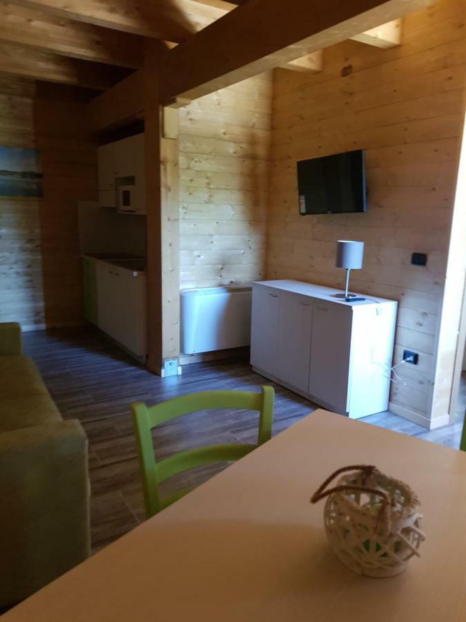 Lorica Suite Lago Esterno foto