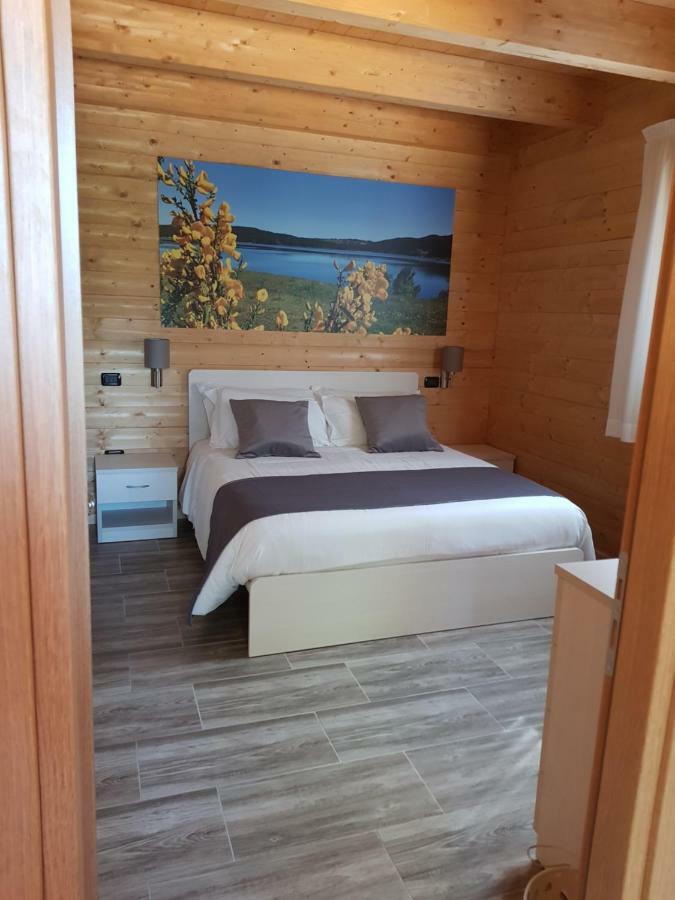 Lorica Suite Lago Esterno foto