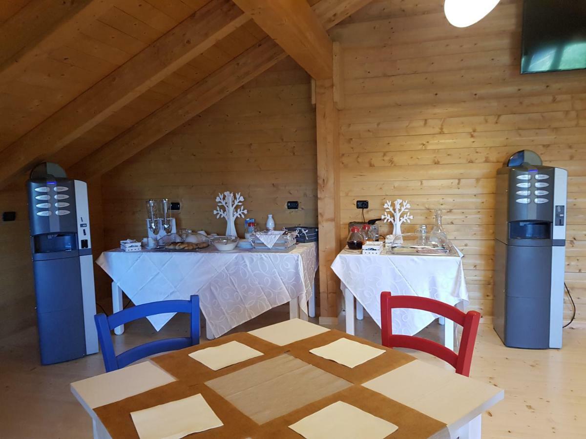 Lorica Suite Lago Esterno foto